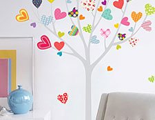 фото наклейка дерево, фото наклейка сердечки на дереве, фото виниловая наклейка на стену, фото наклейка для стены дерево, фото сердечки на дереве