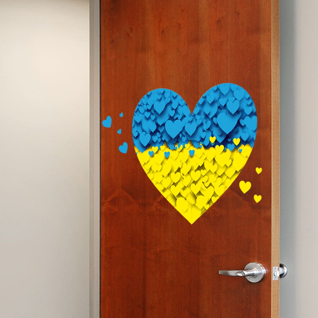 наклейка вінілова серце, наклейка Україна серце, наклейка на вікно, наклейка на двері, наклейка на двері в клас