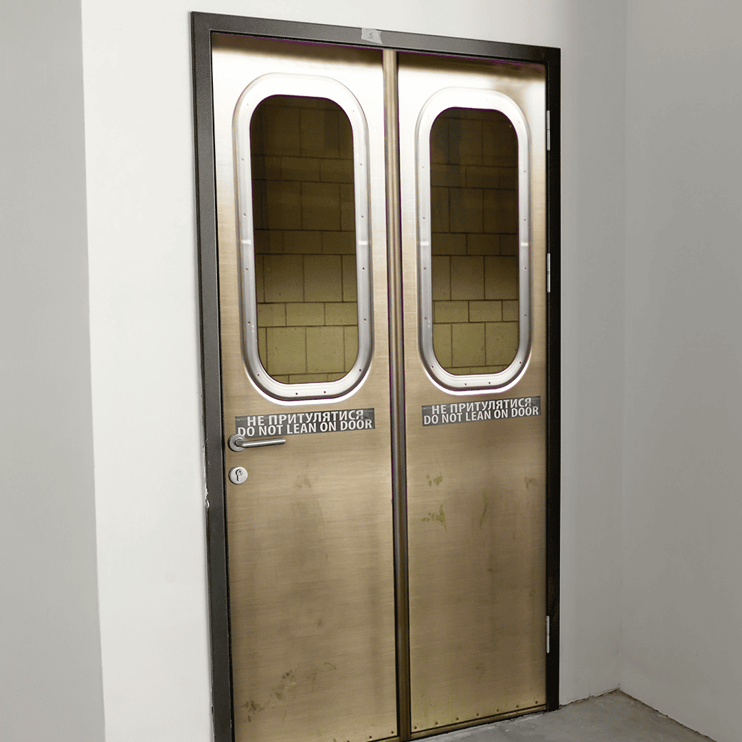 вінілова наклейка на двері метро фото, наклейка на двері вагон метро фото, декор для дверей метрополітен фото, купити наклейку на двері в квартиру фото, самоклеюча плівка на двері з принтом фото, декоративна наклейка на двері офісу фото, реставрація старих дверей наклейкою фото, інтер'єрна наклейка двері метро фото, креативний декор для кімнати фото, наклейка імітація входу в метро фото, наклейка на двері кабінету фото, вініловий декор лофт фото, наклейка на міжкімнатні двері метро фото, плівка на двері з малюнком метро фото, наклейка на двері під замовлення фото, декор дверей своїми руками фото, наклейки на двері в дитячу метро фото
